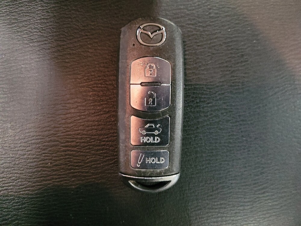 2016 Mazda MAZDA3 in Pensacola, FL 32505 - 18068372 32