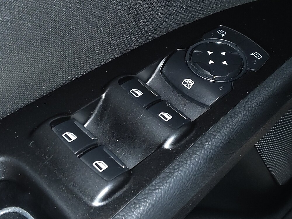 2017 Ford Fusion in Savannah, GA 31419 - 18068427 27