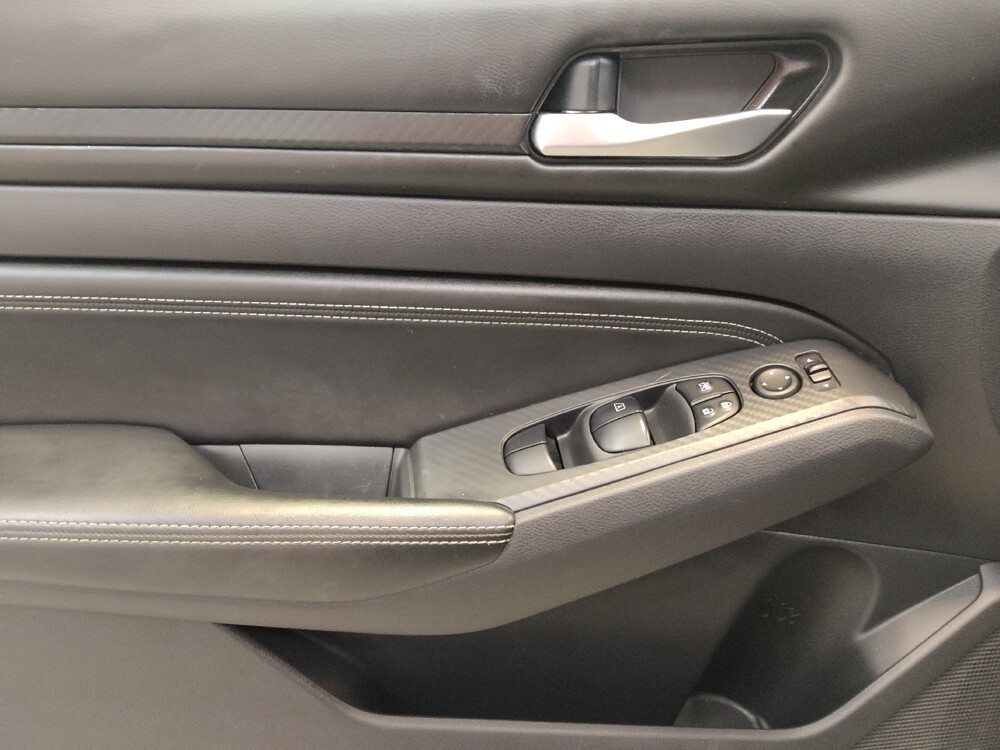 2020 Nissan Altima in Cincinnati, OH 45255 - 18068437 27