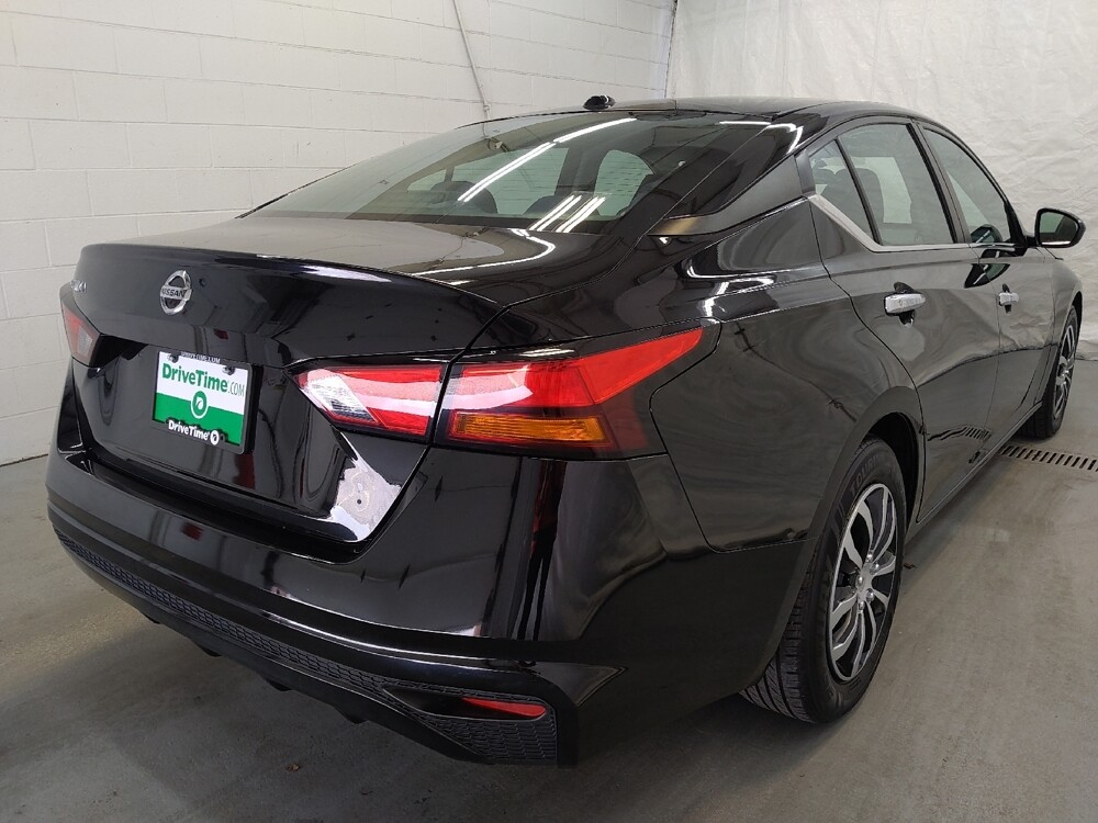 2020 Nissan Altima in Cincinnati, OH 45255 - 18068437 9