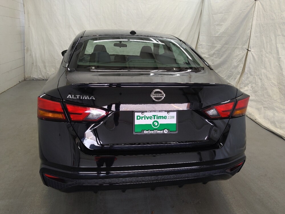 2020 Nissan Altima in Cincinnati, OH 45255 - 18068437 6