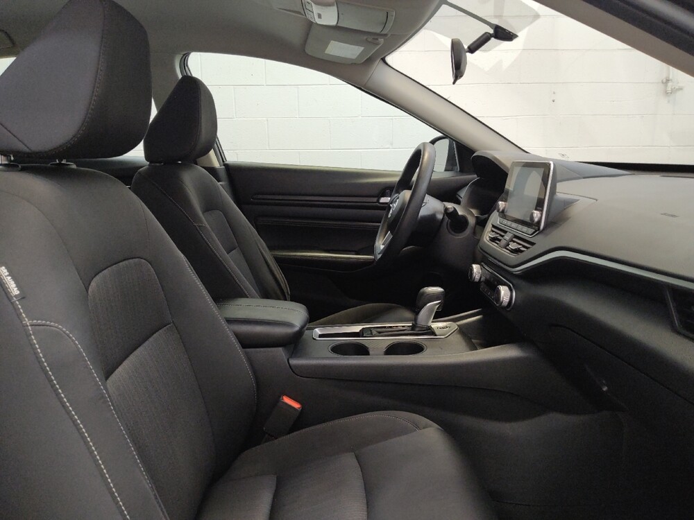 2020 Nissan Altima in Cincinnati, OH 45255 - 18068437 21