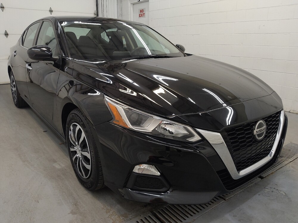 2020 Nissan Altima in Cincinnati, OH 45255 - 18068437 13