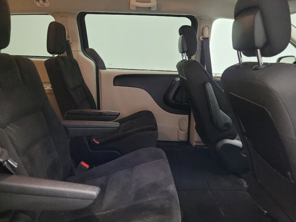 2019 Dodge Grand Caravan in Lombard, IL 60148 - 18068468 19