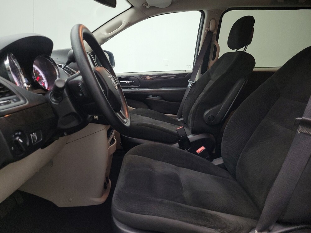 2019 Dodge Grand Caravan in Lombard, IL 60148 - 18068468 17