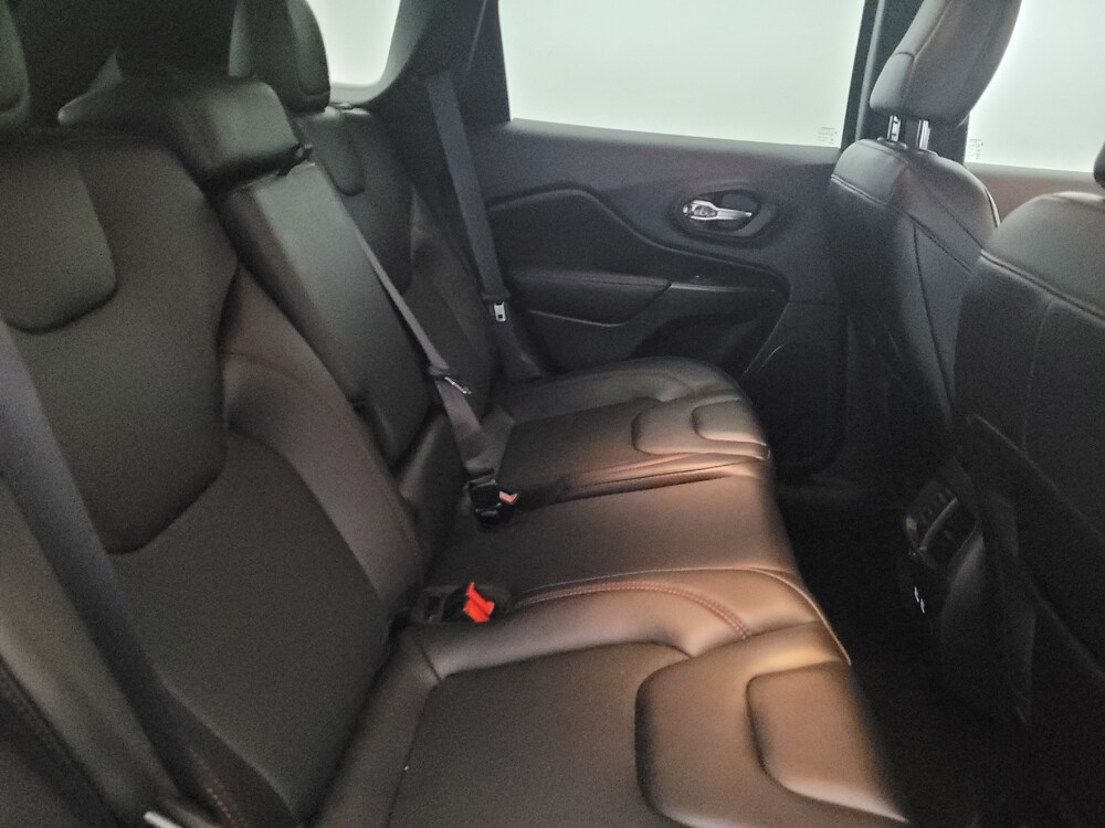 2021 Jeep Cherokee in Temple Hills, MD 20746 - 18068471 19