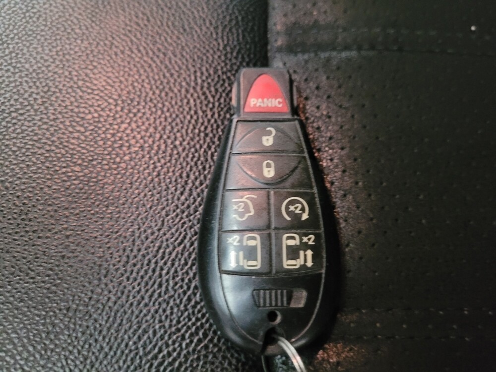 2019 Dodge Grand Caravan in Fresno, CA 93726 - 18068506 32