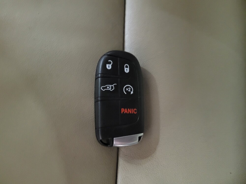 2020 Jeep Grand Cherokee in Newport News, VA 23601 - 18068520 32