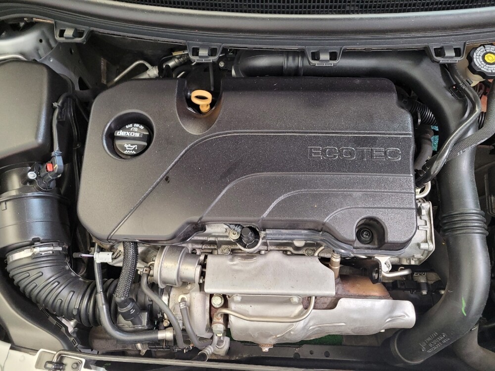 2019 Chevrolet Cruze in Fairfield, OH 45014 - 18068524 30