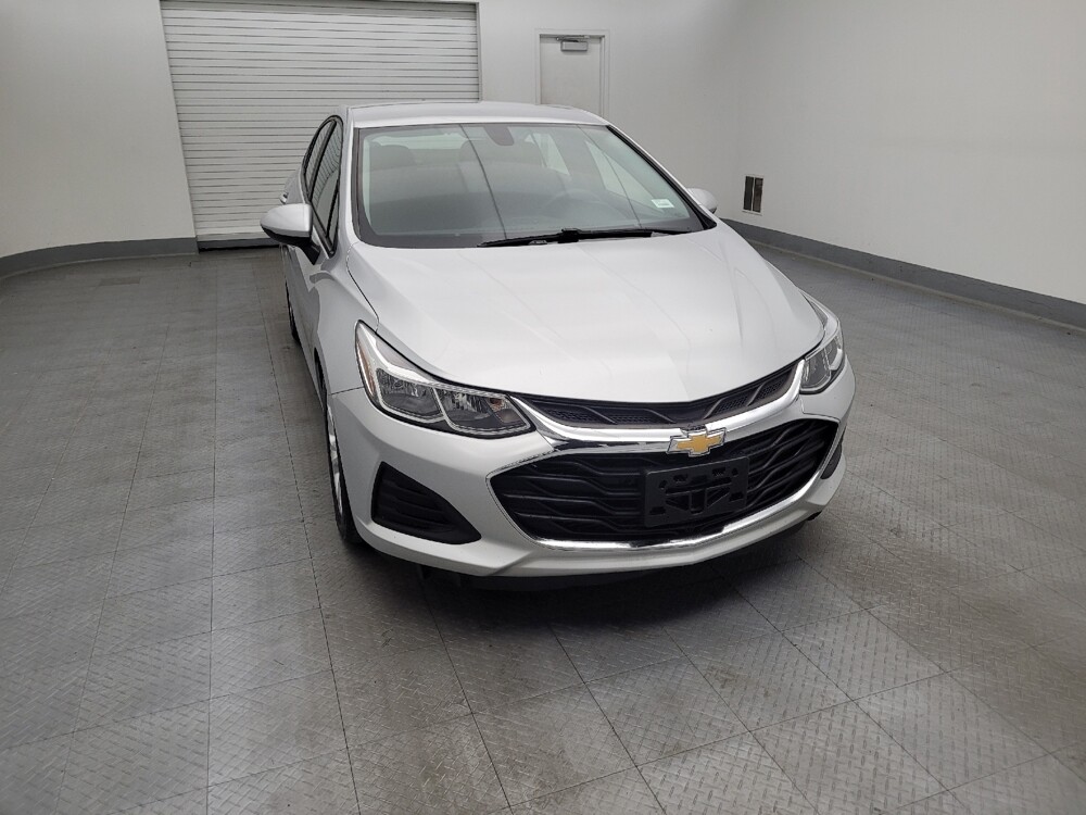 2019 Chevrolet Cruze in Fairfield, OH 45014 - 18068524 14