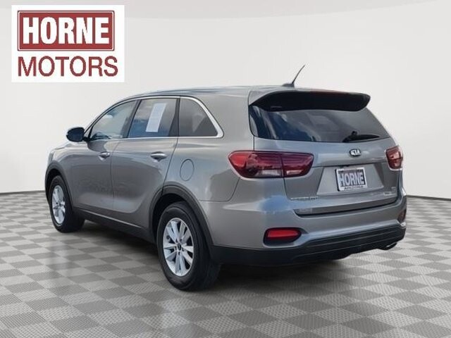 2019 Kia Sorento in Mesa, AZ 85212 - 18068533 5
