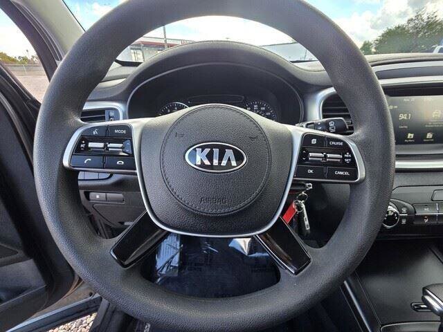 2019 Kia Sorento in Mesa, AZ 85212 - 18068533 24