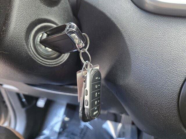 2019 Kia Sorento in Mesa, AZ 85212 - 18068533 19