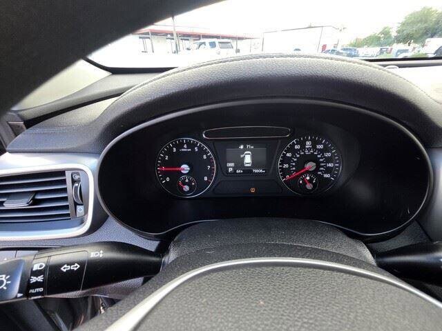 2019 Kia Sorento in Mesa, AZ 85212 - 18068533 23