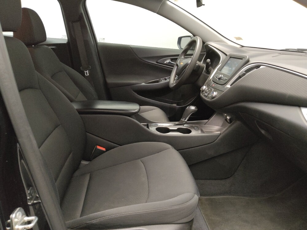 2016 Chevrolet Malibu in Temple, TX 76502 - 18068550 21
