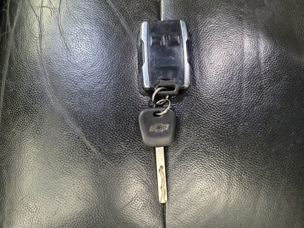 2018 Chevrolet Silverado 1500 in Memphis, TN 38115 - 18068627 32