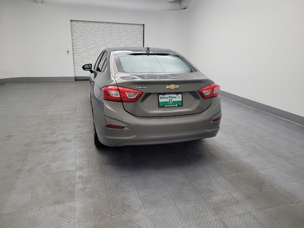 2017 Chevrolet Cruze in Maple Heights, OH 44137 - 18068647 6