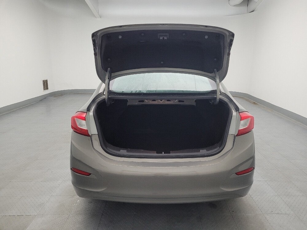 2017 Chevrolet Cruze in Maple Heights, OH 44137 - 18068647 29