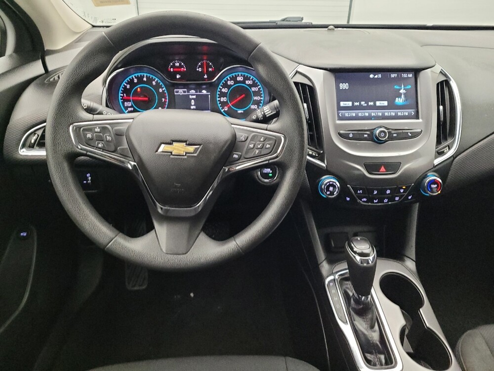 2017 Chevrolet Cruze in Maple Heights, OH 44137 - 18068647 22