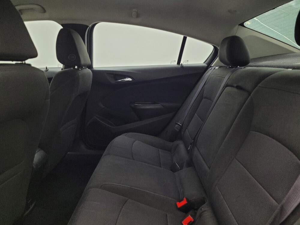 2017 Chevrolet Cruze in Maple Heights, OH 44137 - 18068647 18