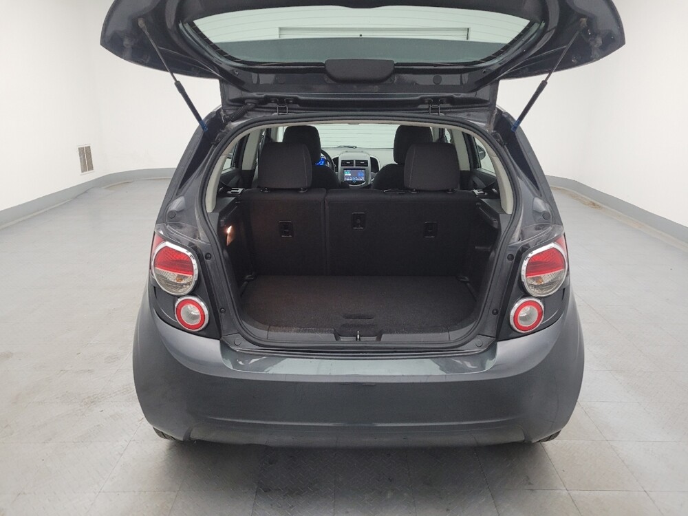 2016 Chevrolet Sonic in Maple Heights, OH 44137 - 18068649 29