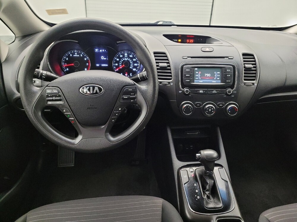 2017 Kia Forte in Maple Heights, OH 44137 - 18068650 22