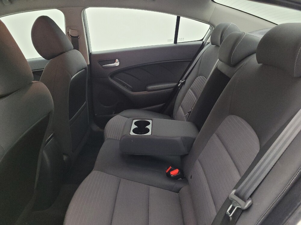 2017 Kia Forte in Maple Heights, OH 44137 - 18068650 18