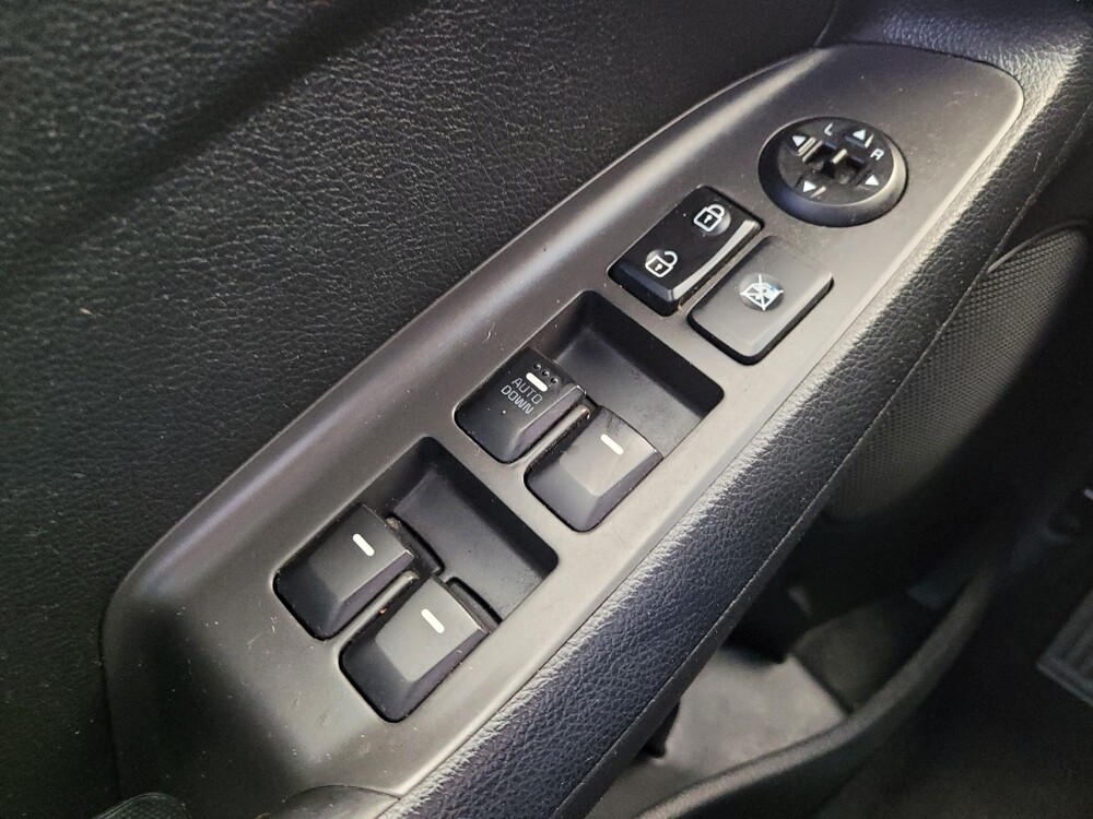 2017 Kia Forte in Maple Heights, OH 44137 - 18068650 27