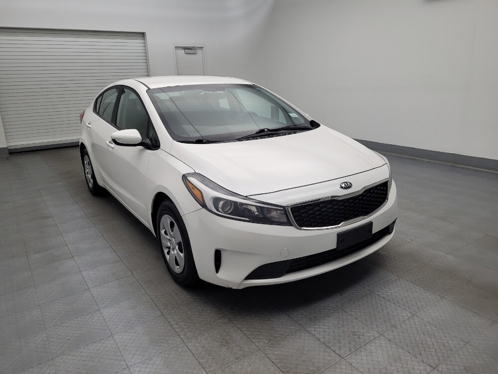 2017 Kia Forte in Maple Heights, OH 44137 - 18068650 13