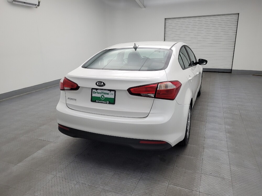 2017 Kia Forte in Maple Heights, OH 44137 - 18068650 7