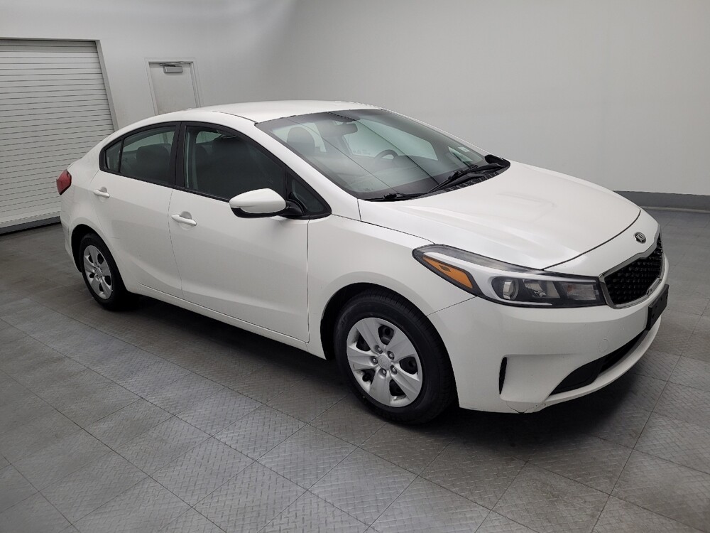 2017 Kia Forte in Maple Heights, OH 44137 - 18068650 11
