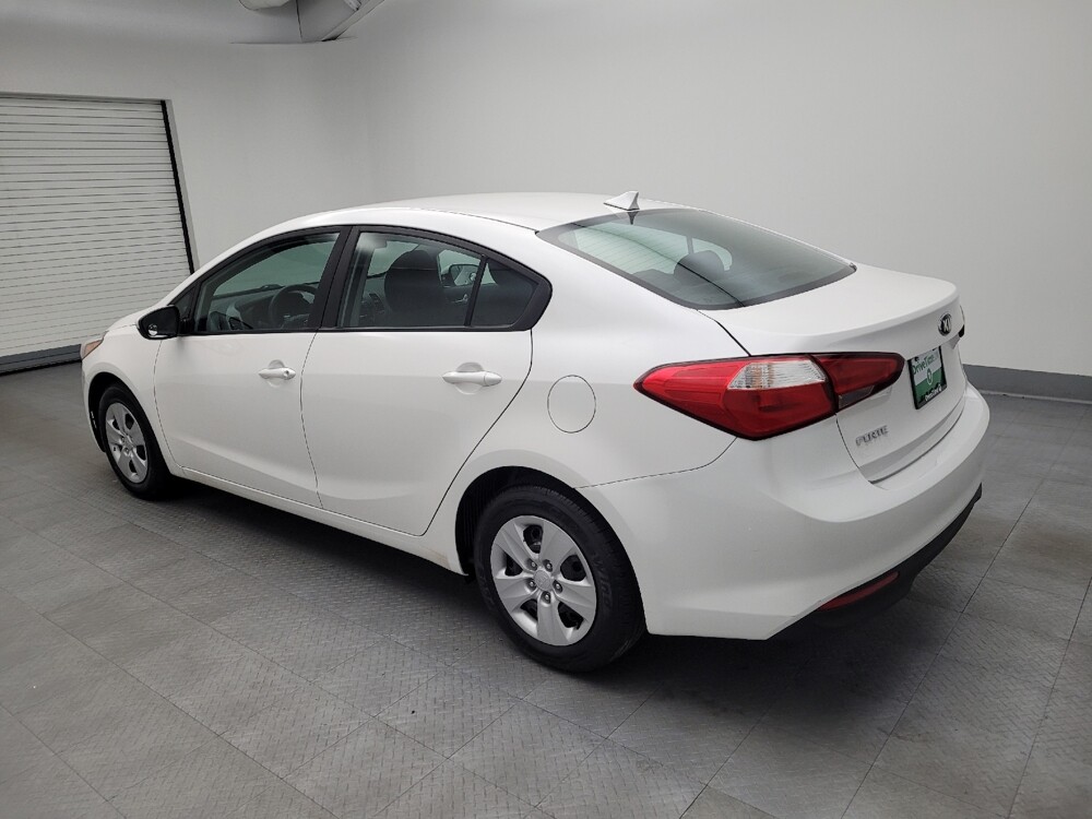 2017 Kia Forte in Maple Heights, OH 44137 - 18068650 3