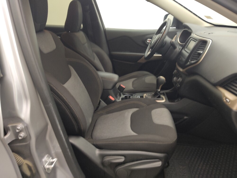 2018 Jeep Cherokee in Springfield, MO 65807 - 18068690 21