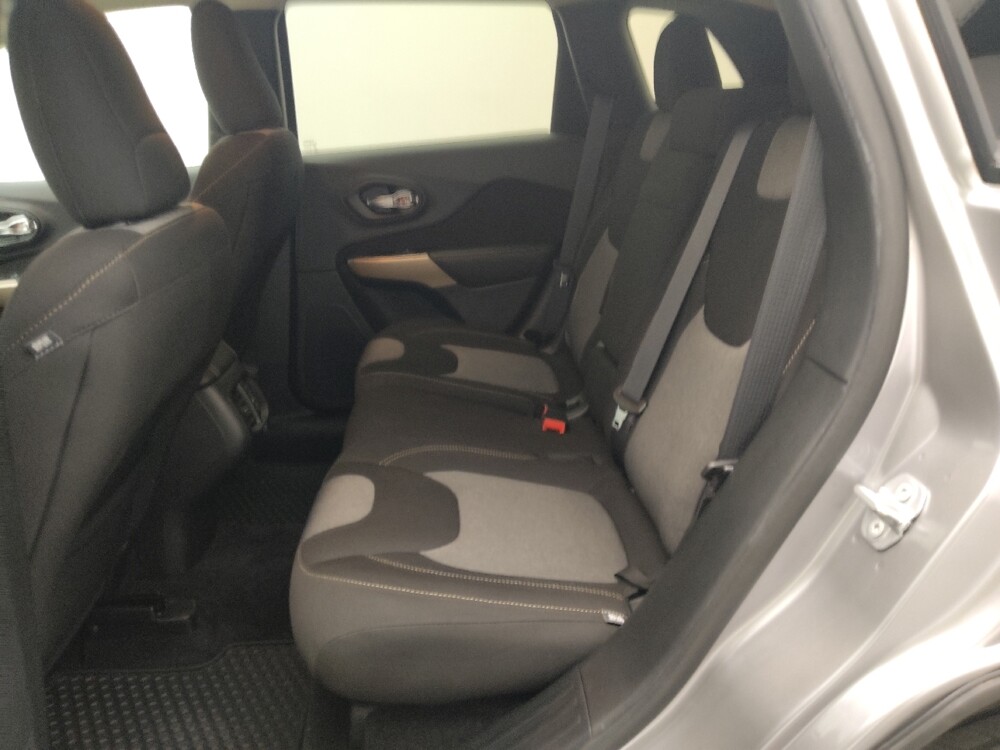 2018 Jeep Cherokee in Springfield, MO 65807 - 18068690 18