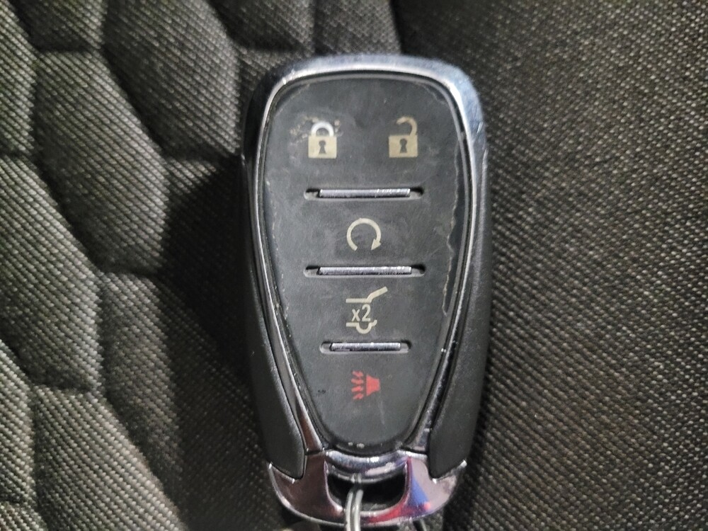 2019 Chevrolet Equinox in Des Moines, IA 50310 - 18068696 32