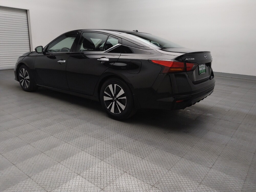 2019 Nissan Altima in Arlington, TX 76011 - 18068745 5
