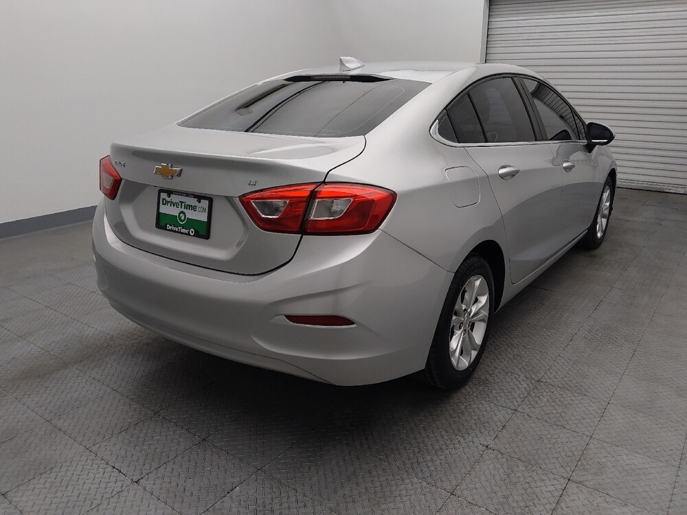 2019 Chevrolet Cruze in Live Oak, TX 78233 - 18068747 9