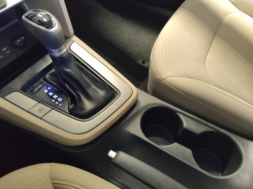 2019 Hyundai Elantra in Houston, TX 77034 - 18068753 26