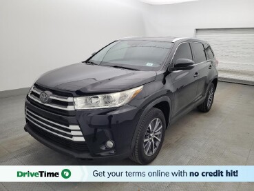 2019 Toyota Highlander in Bradenton, FL 34207