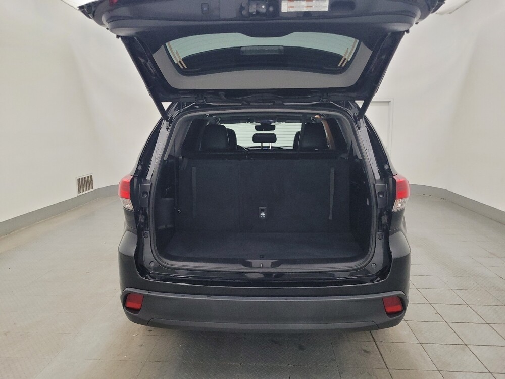 2019 Toyota Highlander in Bradenton, FL 34207 - 18068773 29