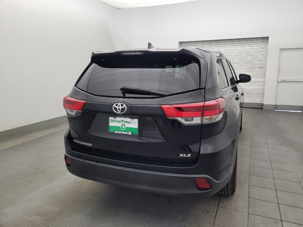 2019 Toyota Highlander in Bradenton, FL 34207 - 18068773 7