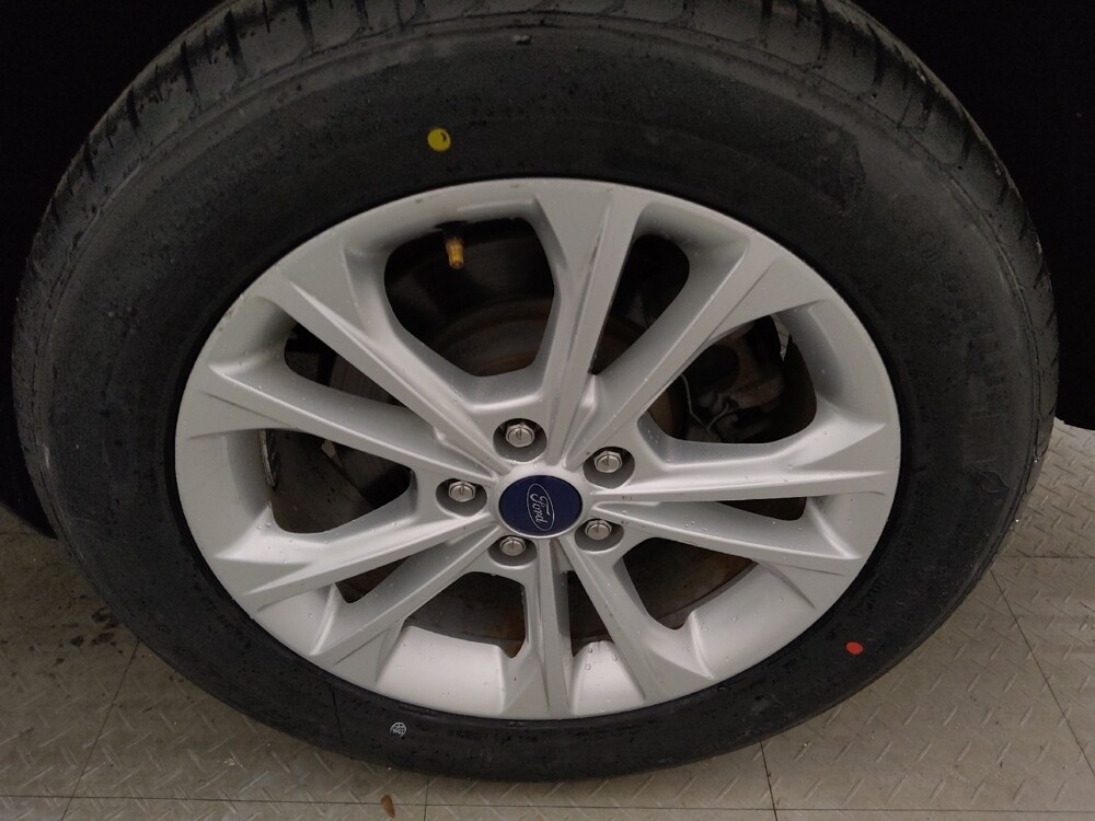 2017 Ford Escape in Bradenton, FL 34207 - 18068774 31