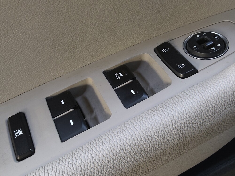 2018 Hyundai Sonata in Greenville, SC 29607 - 18068809 27