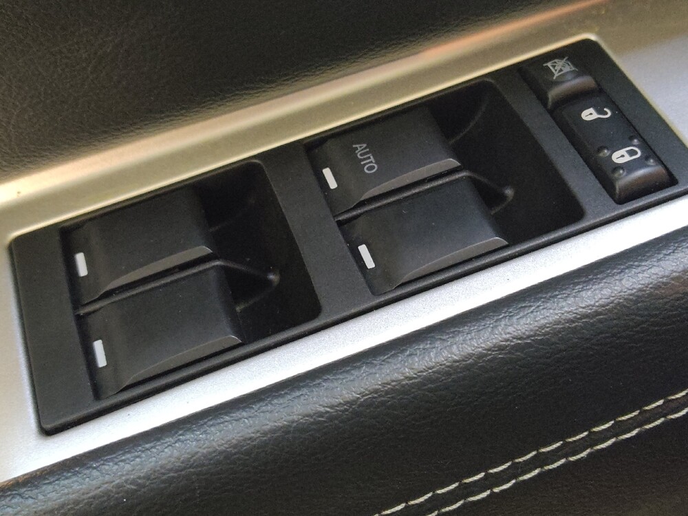 2017 Jeep Compass in Raleigh, NC 27604 - 18068810 27