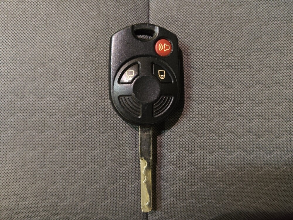 2018 Ford Escape in Charlotte, NC 28213 - 18068811 32