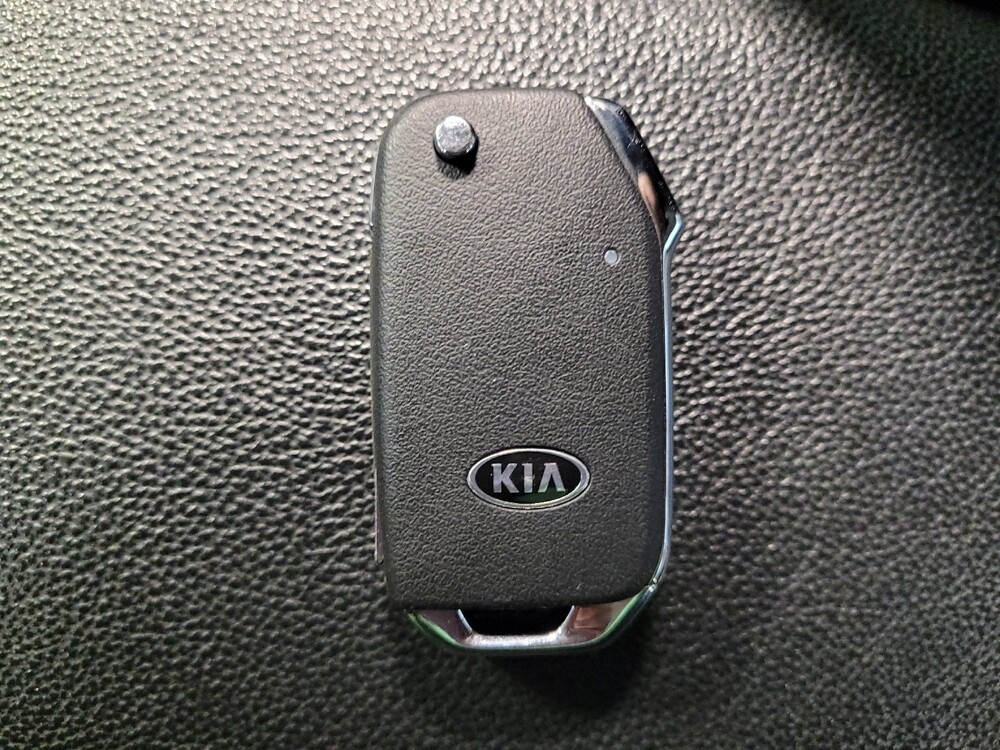 2019 Kia Forte in Raleigh, NC 27604 - 18068837 32