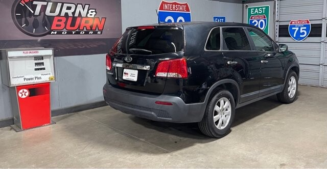 2011 Kia Sorento in Conyers, GA 30094 - 18068911 4