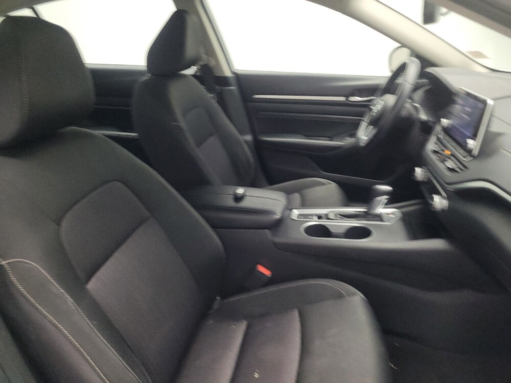 2019 Nissan Altima in Union City, GA 30291 - 18068963 21