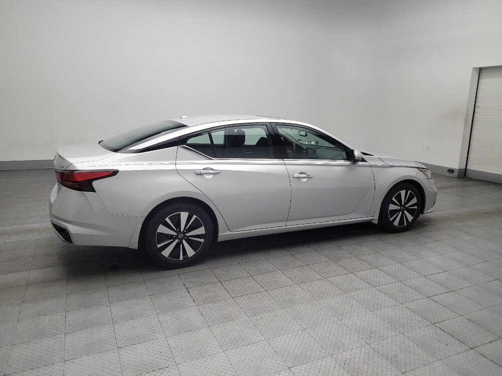 2019 Nissan Altima in Union City, GA 30291 - 18068963 10