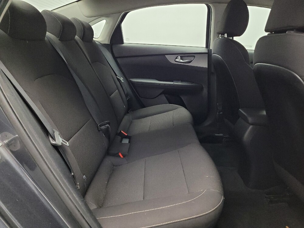 2019 Kia Forte in Arlington, TX 76011 - 18068972 19